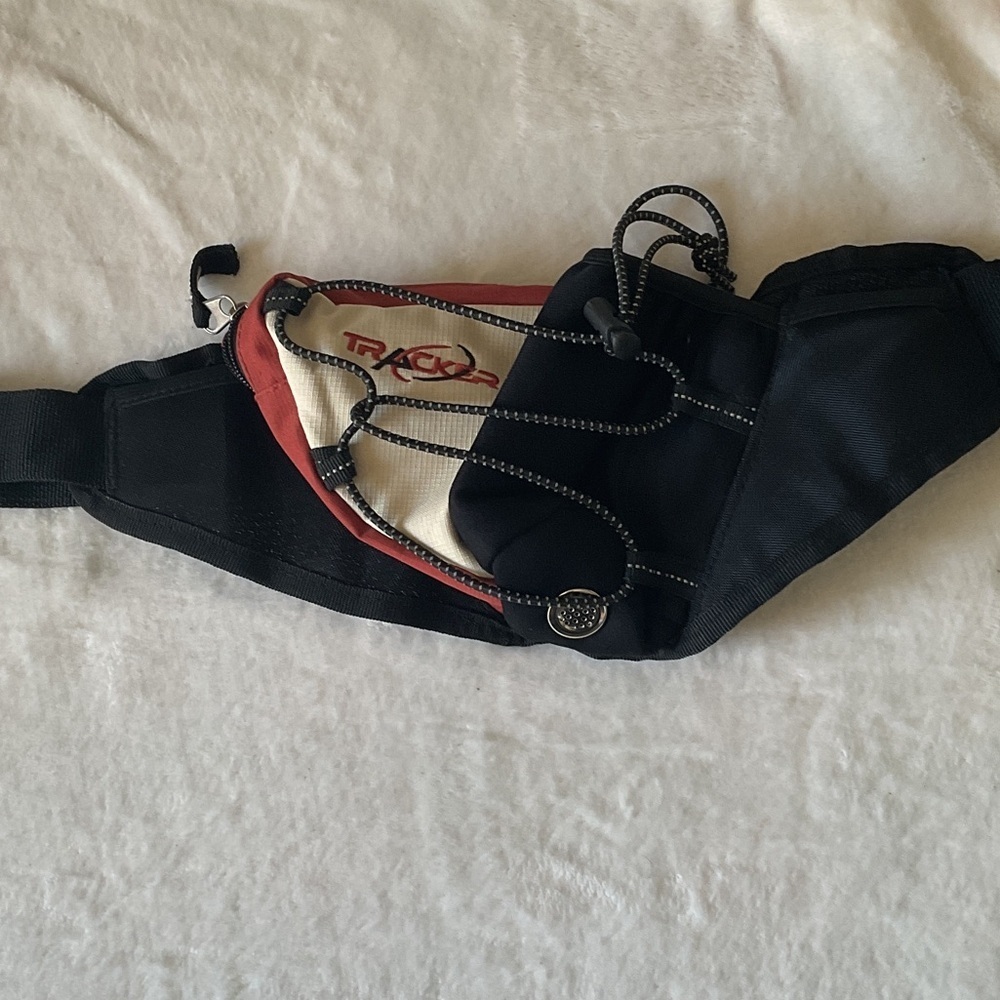 Tracker  crossbody bag fanny pack hydration